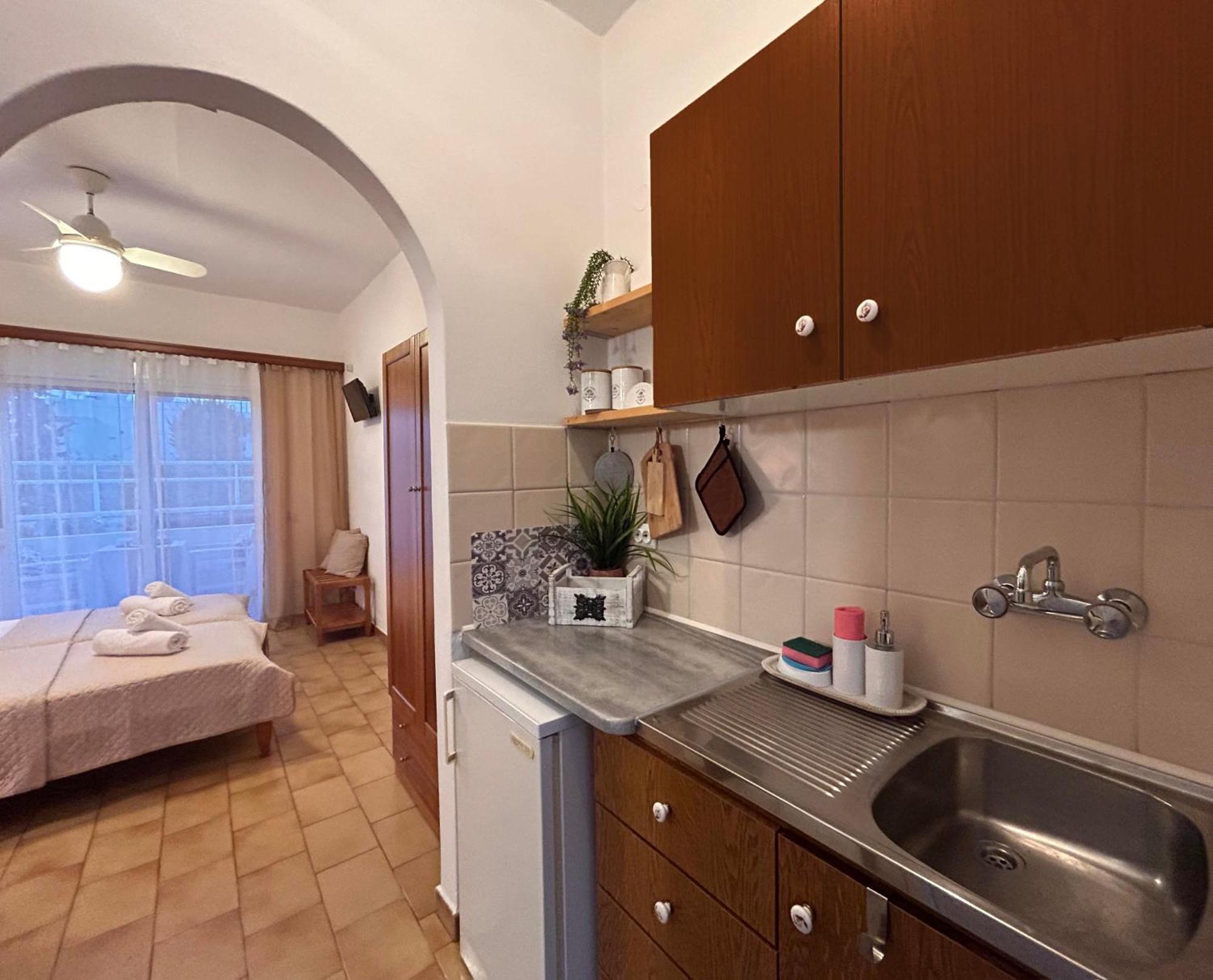 Angelos Studios 1-2 In Faliraki Rhodes-Ground Floor Extérieur photo